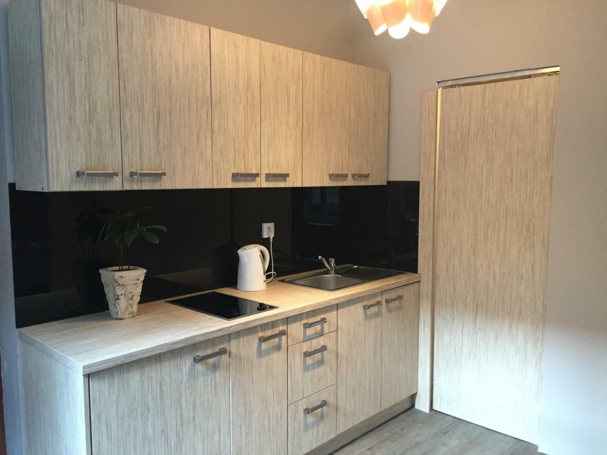 Апартаменты Kawalerka Fredry 3/12 Познань Экстерьер фото